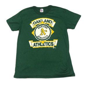 Vintage 1989 Oakland Athletics Green MLB T- shirt. Made in USA. Size XLarge